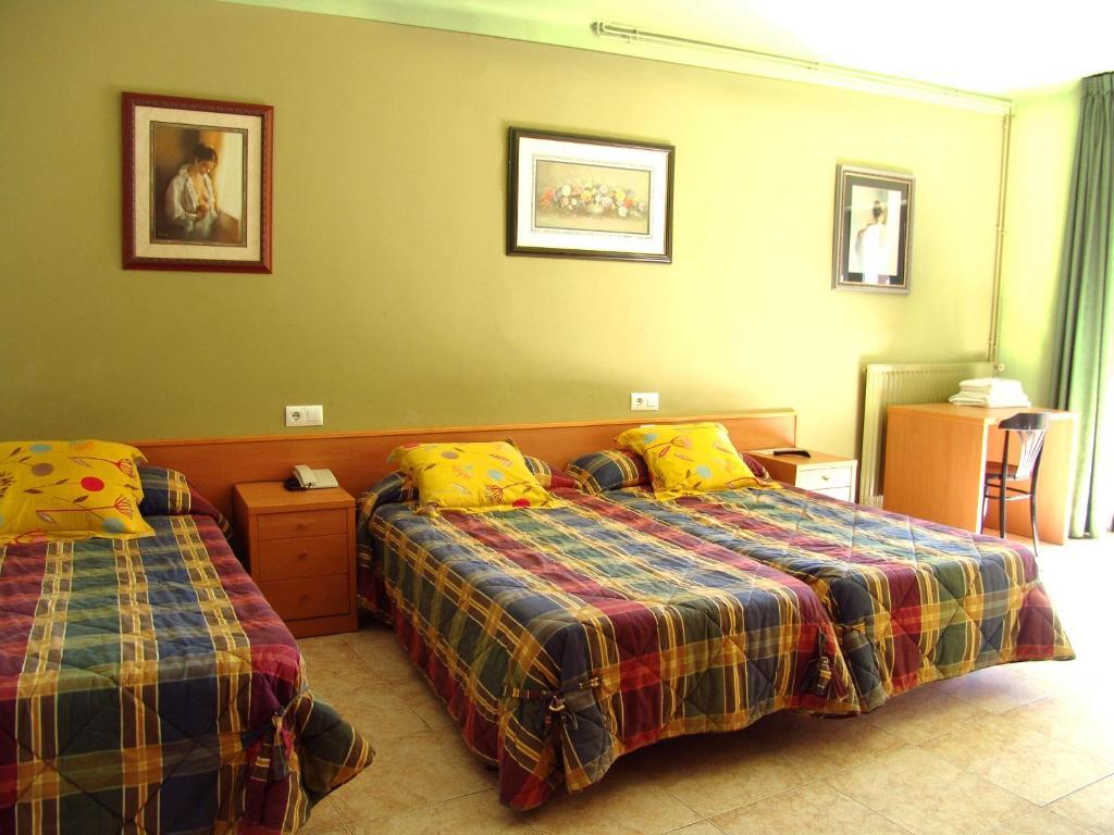 Hotel Pinxo Santa Coloma De Farners Cameră foto